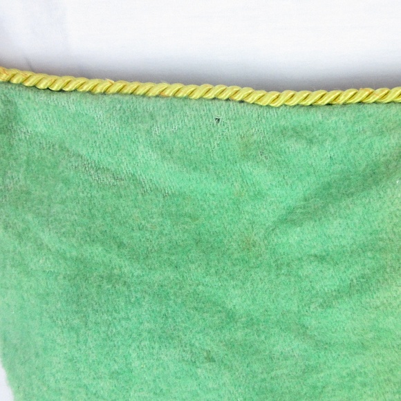 Vintage Punch Needle Embroidery Wool Velvet Pillow - Picture 7 of 8